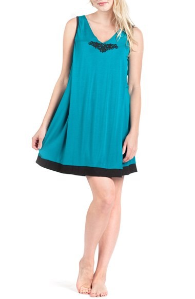 sleeveless maternity nightie