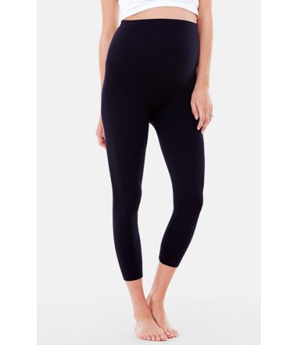 Ingrid & Isabel Seamless Maternity Capri Leggings