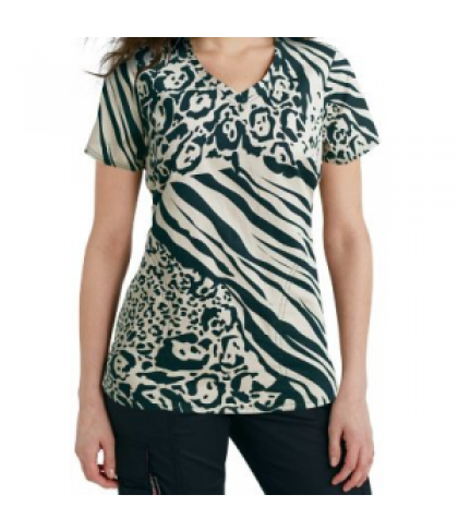 Beyond Scrubs Animal v-neck print scrub top - Animal - S